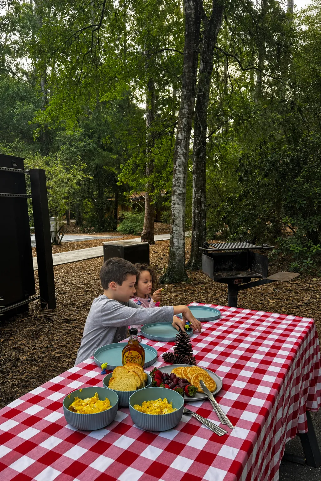 Café da manhã em frente ao motorhome